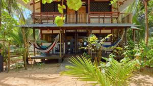 Arrecife Punta Uva - Hospedaje, bar y restaurante - Frente a, Punta Uva