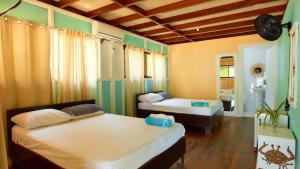 Arrecife Punta Uva - Hospedaje, bar y restaurante - Frente al mar