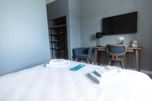 Hotels Hotel de la Baie : photos des chambres