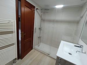 Apartamento con jardín privado cerca playa Usil - Mogro