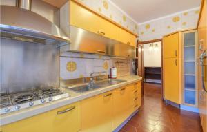 Beautiful Apartment In Recco With Kitchen