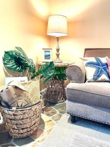 Family Paradise! HotTubEV4bd3ba3.7mi to beach