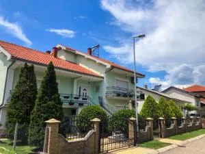 Asteris Apartments - 德米尔卡皮亚