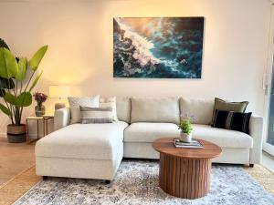 FLAIR Apartments Vorarlberg - Stilvolles Wohnen nahe Bodensee & Alpen - Küche, Balkon & Gratis Parkplatz