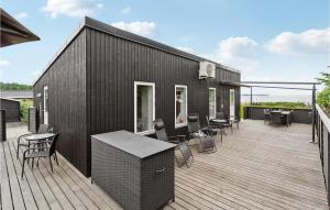 Amazing Home In Sjølund With Wifi