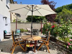 Maisons de vacances Maison avec jardin centre ville : photos des chambres