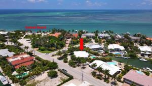 Waterfront Luxury Home with Pool and Boat Dock home