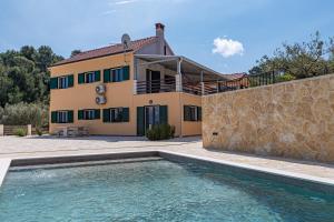 Apartments Silent Olive Garden