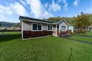 Elk Meadow Cabins 11A Roosevelt Elk Suite - كلاماث