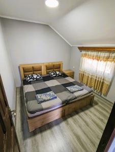 • UREKI • FAMILY & SEA • FREE WI-FI AND PARKING •