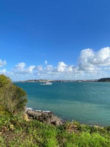 Appartements appartement Dinard hyper centre plage de l'Ecluse : photos des chambres