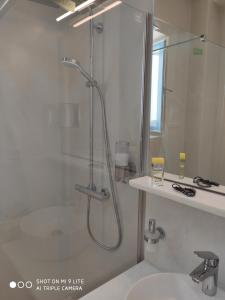 White cycladic town house with sea vew