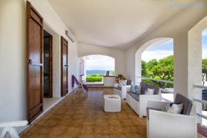 Villa Tonnare direttamente sul mare img24