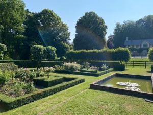 La Maison du Cavalier, Chateau de lAvenue