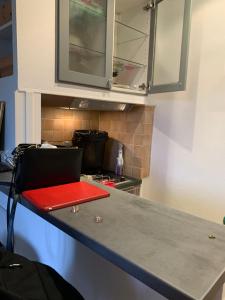 Studio renovated in the heart of Paris