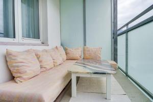 Apartment with comfy balcony