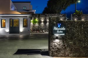 Potamida Suites
