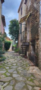 Appartements Appartement centre village medieval Bormes-les-Mimosas, 1 chambre, 3 personnes : photos des chambres