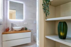 Sea inside luxury apartment: vista mozzafiato img29