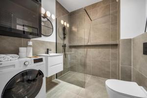 Galeria Północna Apt - 45m2, Parking, Balcony - by Rentujemy