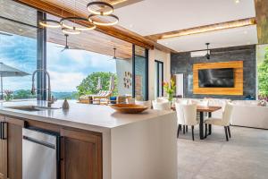 Casa Amigos - By Pura Villas