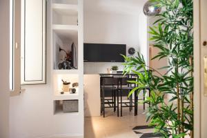 Domus Colosseum by JFM - Cozy apartment nearby Colosseum