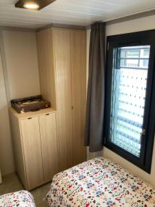 Chalets Cottage Le Colibri au calme piscine chauffee sauna hammam parc multisports : Chalet 3 Chambres