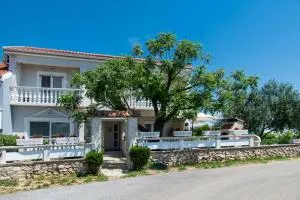 Apartment Ivan Vrsi - Kod Mula