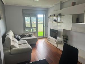 Bonito atico zona hospital con garaje