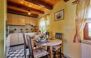 2 Bedroom Nice Home In Donja Stubica