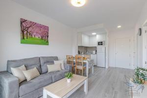 Precioso Apt de 1 habitación en Benalbeach