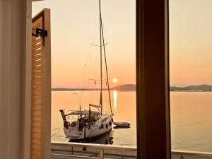 Sea Sparkle 1b - Menídion