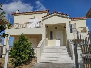 Villa Nireas in Evia - Parthénion