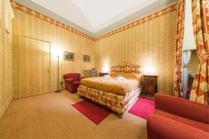 Macan Central Palace