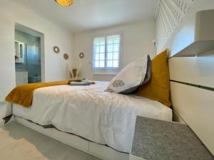 B&B / Chambres d'hotes Appartement Confort avec Suite Parentale et Equipements pour Bebe a Saint-Michel-Chef-Chef - FR-1-306-1232 : photos des chambres