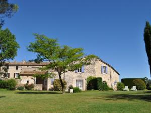 Maisons de vacances Semi-detached house, Lussan : Maison de Vacances 2 Chambres