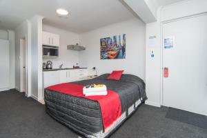 The Hibernian Studio Apartments - 4 Latter Street