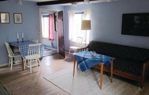 Cozy Home In Skillinge