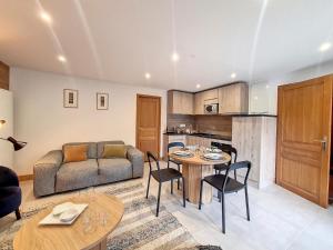 Charmant Appartement 3 Pièces - Balcon, Proche Pistes et Commerces - FR-1-344-1067