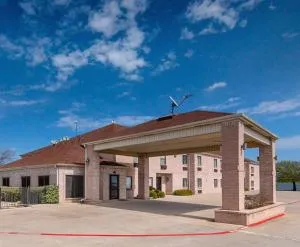 Red Roof Inn Fort Worth - Saginaw - 艾索