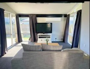 3 Bedroom family House in excellent Location - Te Rapa