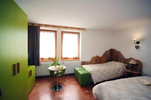 Double or Twin Room with Private Bathroom