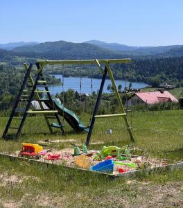 ,,KICZARA" Domki na Punkcie Widokowym w Polańczyku z widokiem na Jezioro Solińskie i góry, domki z klimatyzacją--601-806-454