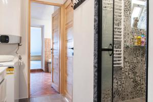 W21 Central Apartment