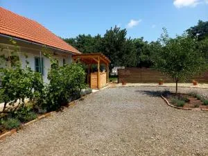 Idill Cottage Vendégház - Egyek