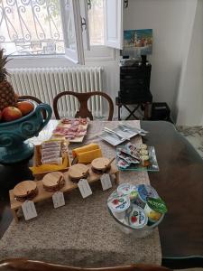 Dreibettzimmer mit Gartenblick