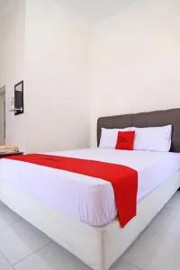 RedDoorz near UMY Yogyakarta - Godean