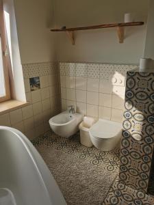 9 min from Palanga! luxury house on the river and sauna