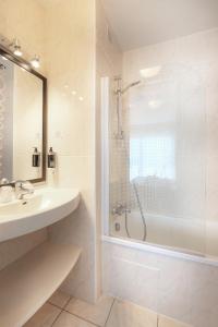 Hotels Hotel La Petite Sirene Quiberon : photos des chambres