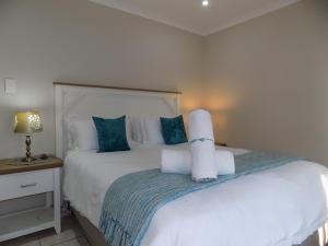 2-Bedroom Apartment within 1km of The Point Beach